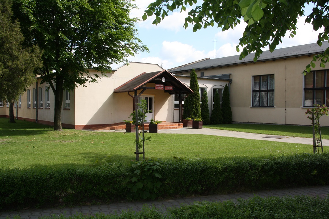 Szkoła w Bukówcu Górnym w latach 1997 - 2015