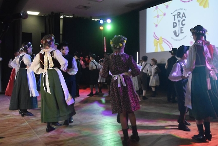 Nastrojeni na tradycje fotogaleria 1-24
