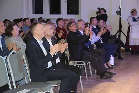 Nastrojeni na tradycje fotogaleria 1-30